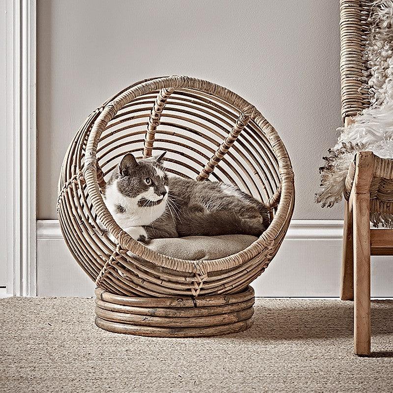 Helga Pet Bed - Arctic Lounge